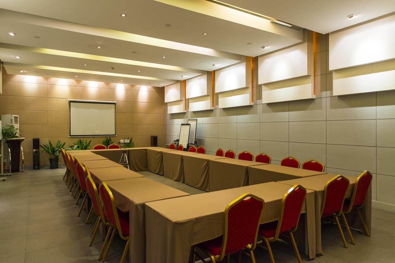 Jinjiang Inn Select Wuwei Railway Station מראה חיצוני תמונה
